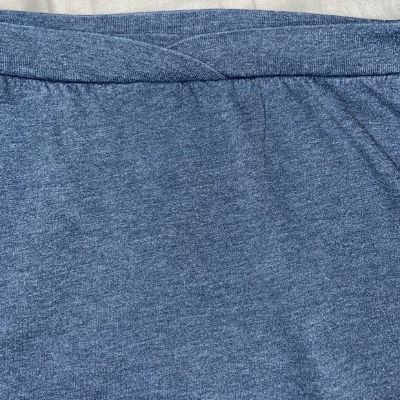 VTG Elizabeth & James Sweatshirt tee - Picture 7 of 15